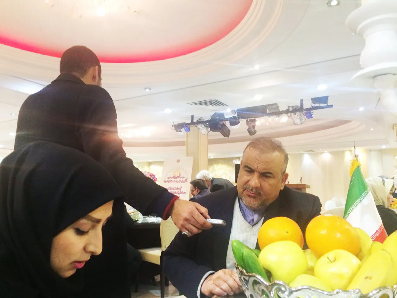 مراسم افطار با حضور جمعی از هنرمندان و خیرین