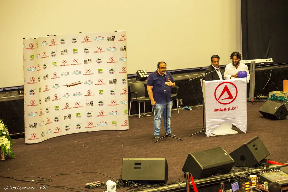 مراسم افتتاحیه فیلم «با من خوش می‌گذره»