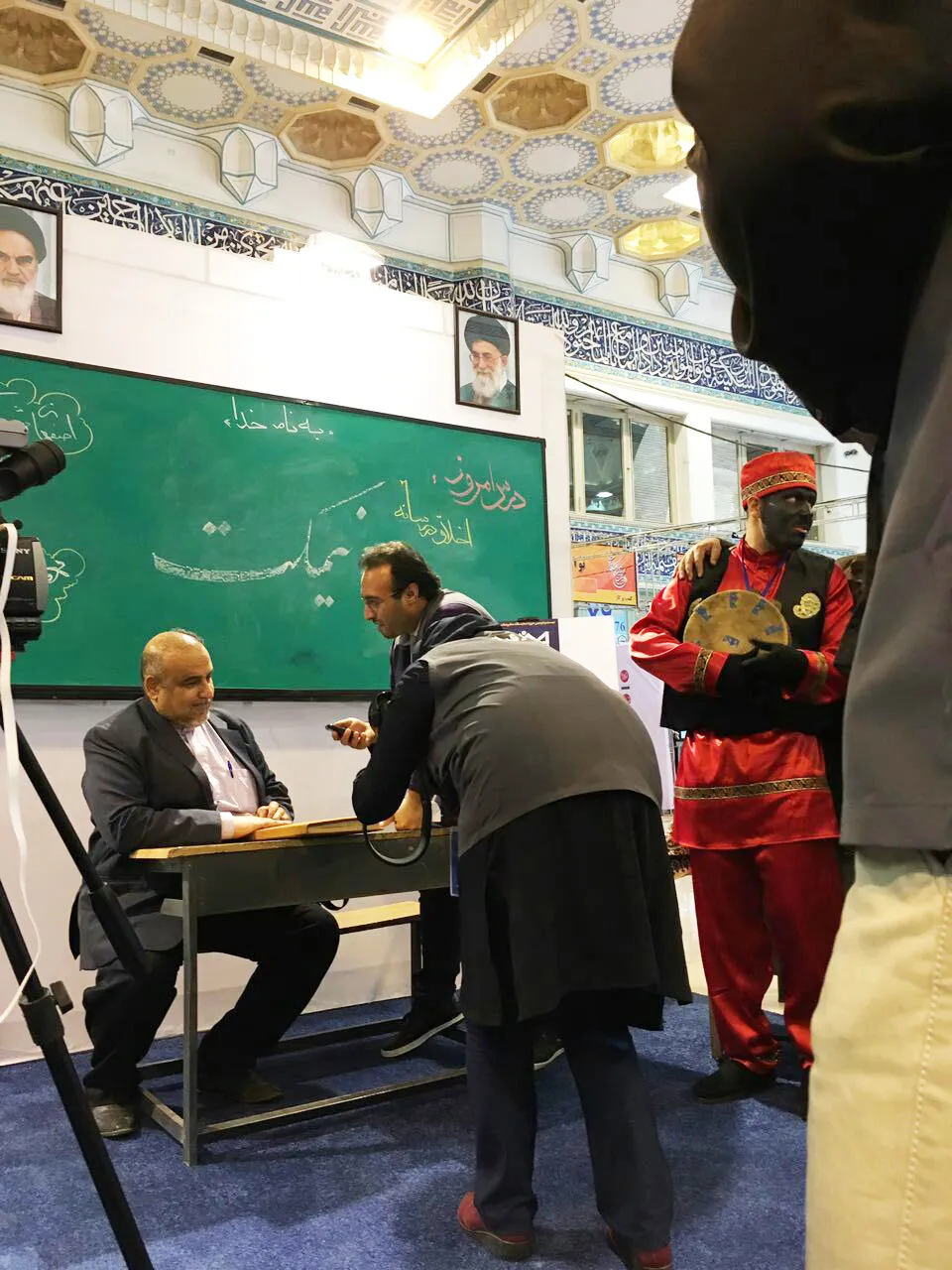 نمایشگاه بین‌المللی کتاب «نهضت پاسخگویی»