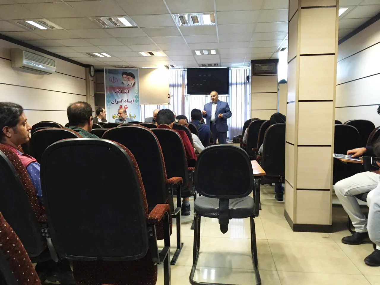 مراسم رونمایی از لیست ائتلاف آبادگران