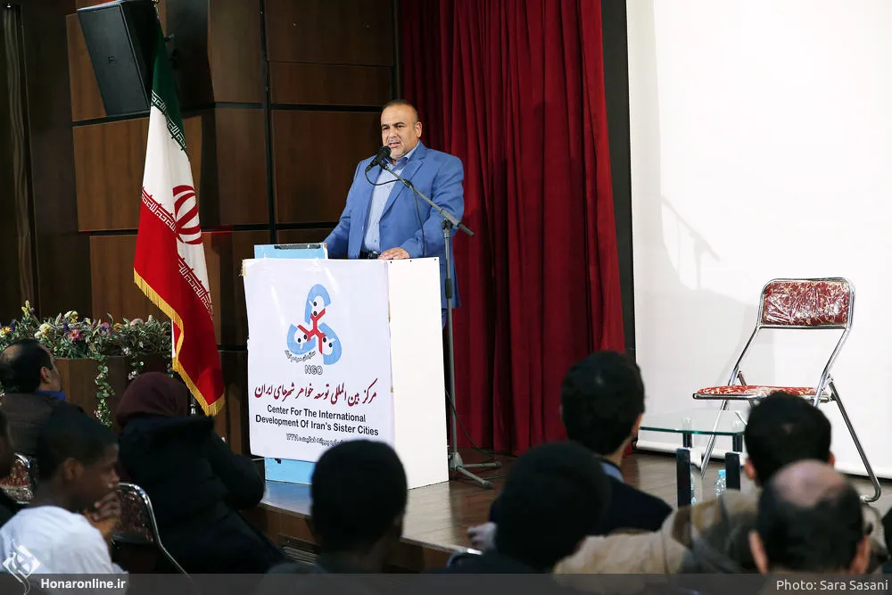 همایش دوستی و الفت بین مسلمانان و مسیحیان جهان