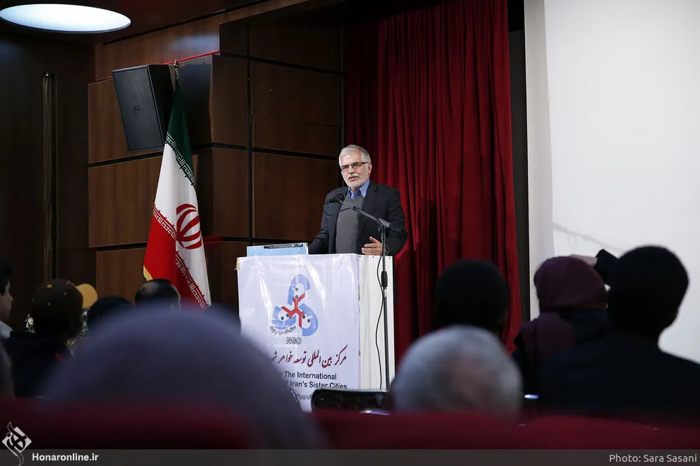 همایش دوستی و الفت بین مسلمانان و مسیحیان جهان