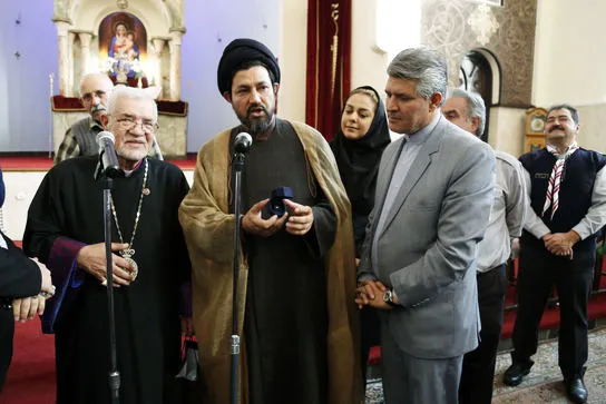 گردهمایی "تجلی دوستی و الفت بین مسلمانان و مسیحیان جهان" در کلیسای ارامنه