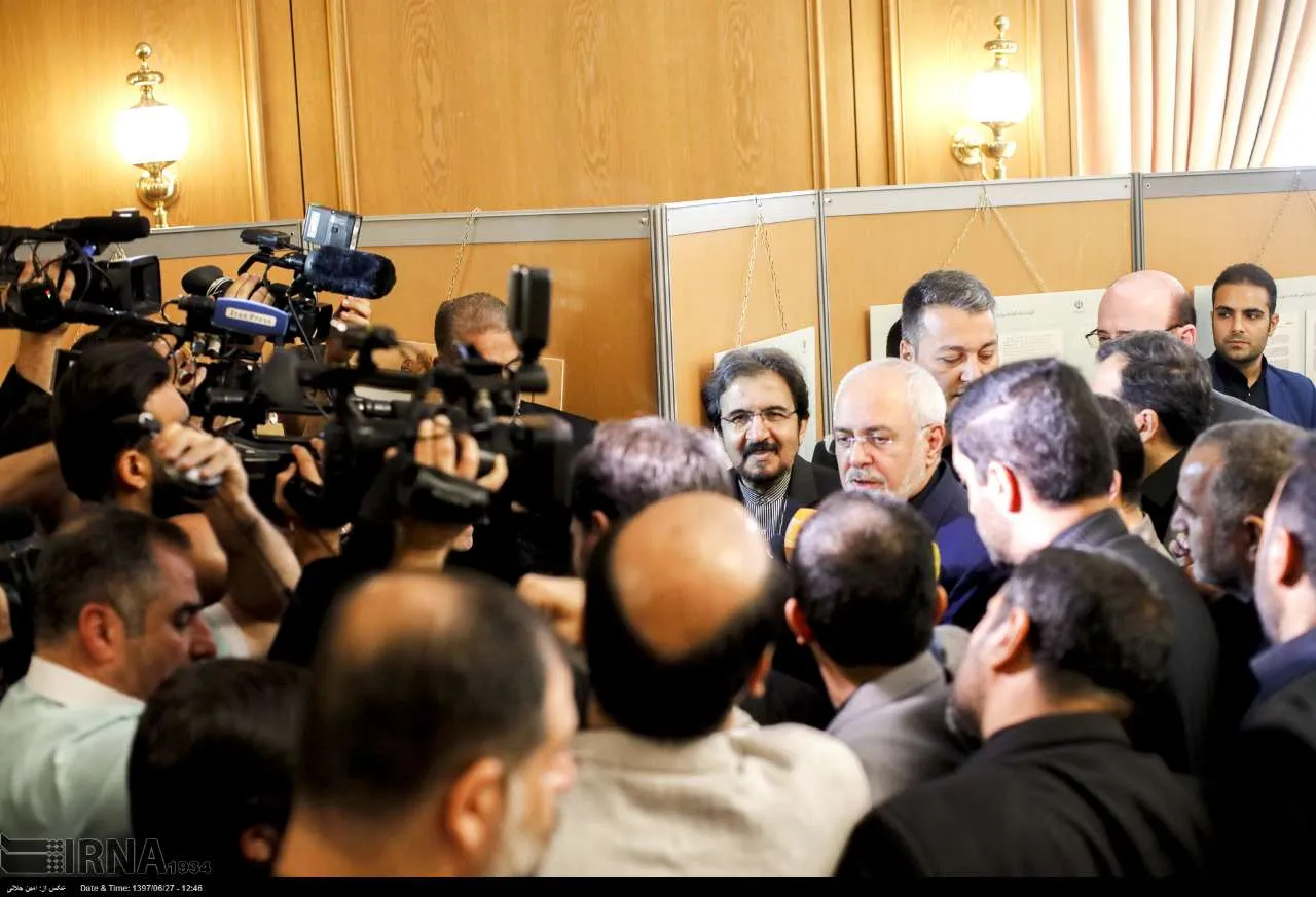 افتتاحیه نمایشگاه اسناد "نقش وزارت امور خارجه در دوران دفاع مقدس"