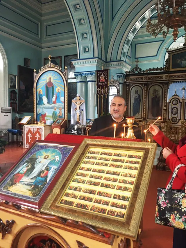 شرکت در مراسم دعای کلیسای مرو