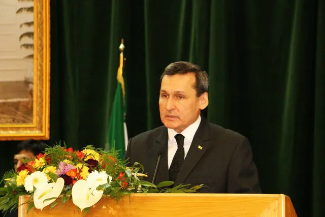 مراسم بزرگداشت پیروزی انقلاب در سفارت ایران در عشقآباد