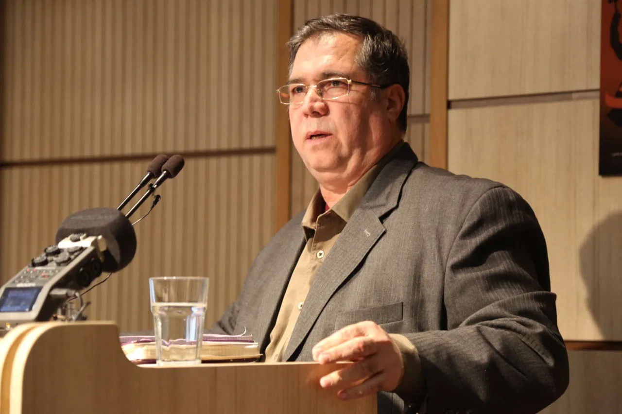 مراسم «شب زبان فارسی - تاجیکی» و رونمایی کتاب «زبان ملت، هستی ملت»