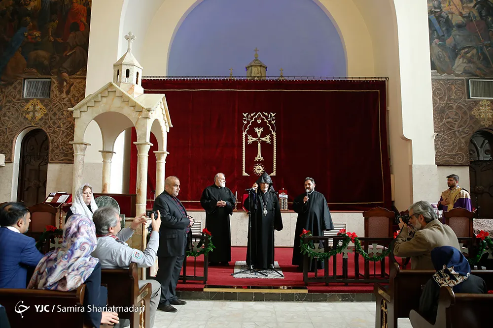 آیین بزرگداشت میلاد حضرت مسیح (ص) با عنوان «میقات ماه و صلیب»