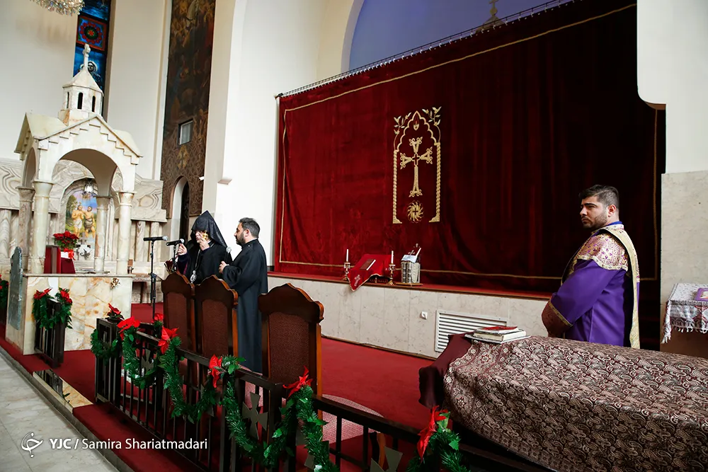 آیین بزرگداشت میلاد حضرت مسیح (ص) با عنوان «میقات ماه و صلیب»