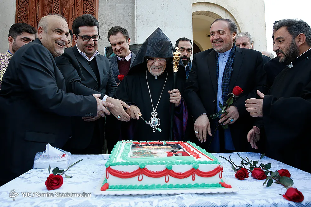 آیین بزرگداشت میلاد حضرت مسیح (ص) با عنوان «میقات ماه و صلیب»