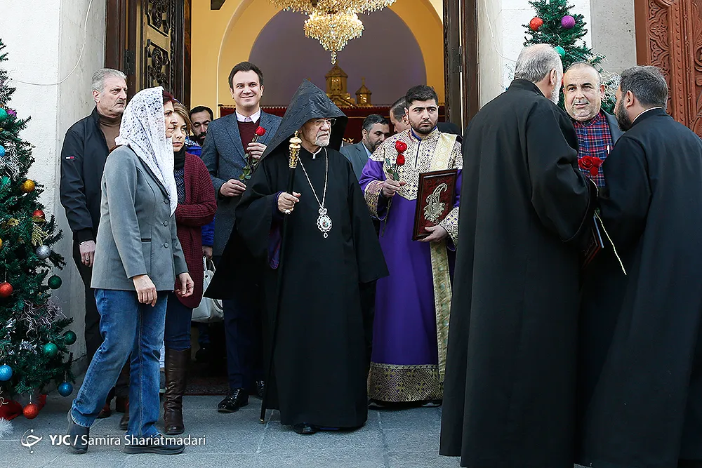 آیین بزرگداشت میلاد حضرت مسیح (ص) با عنوان «میقات ماه و صلیب»