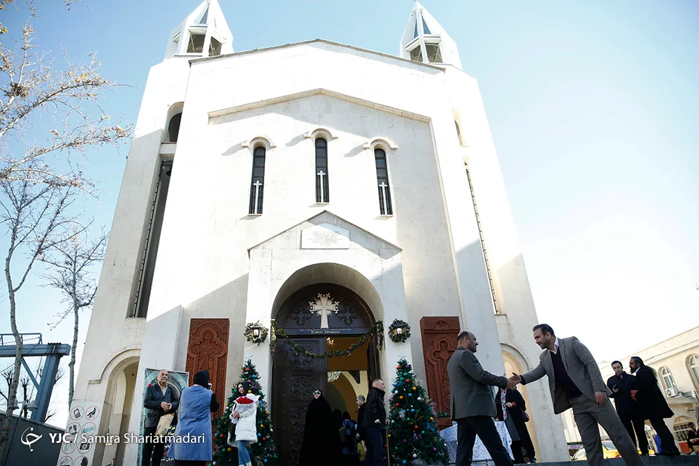 آیین بزرگداشت میلاد حضرت مسیح (ص) با عنوان «میقات ماه و صلیب»