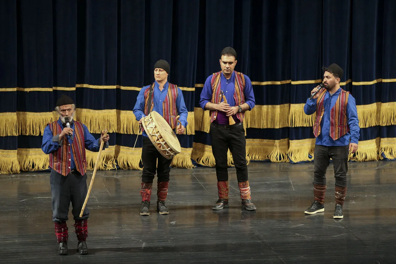 جشن نشان نوروز و نوروز فرهنگی با حضور معاون هنری وزارت ارشاد