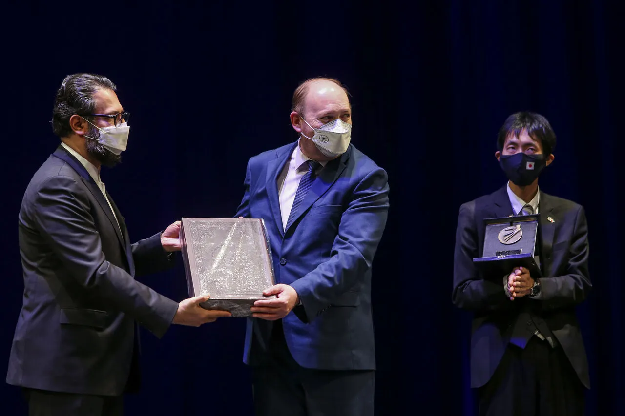 جشن نشان نوروز و نوروز فرهنگی با حضور معاون هنری وزارت ارشاد