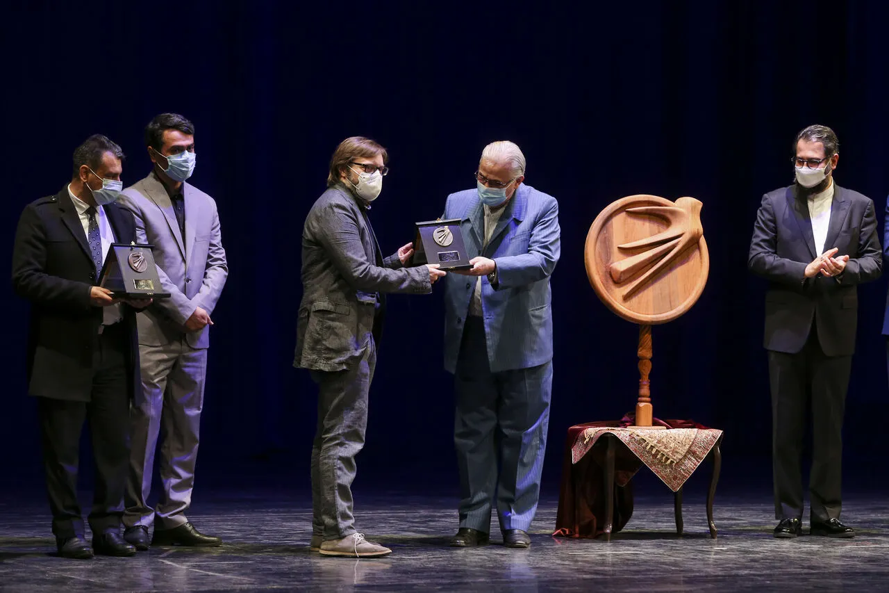 جشن نشان نوروز و نوروز فرهنگی با حضور معاون هنری وزارت ارشاد