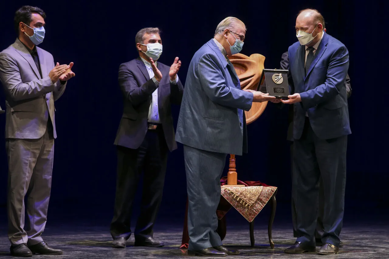 جشن نشان نوروز و نوروز فرهنگی با حضور معاون هنری وزارت ارشاد