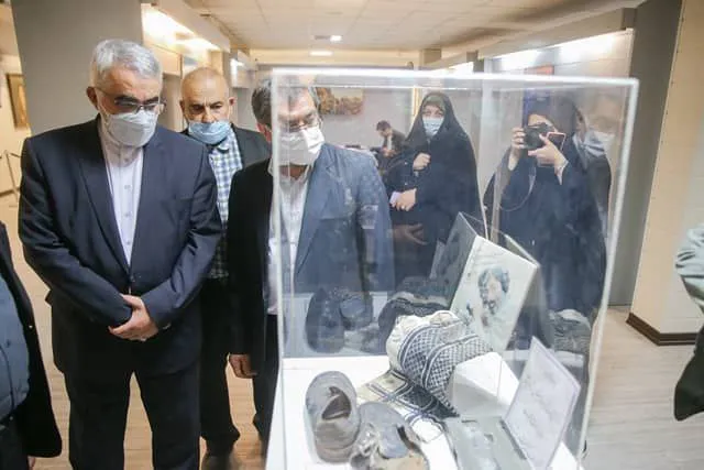 نمایشگاه هنرهای تجسمی با موضوع هنرهای انقلاب و شهید آوینی