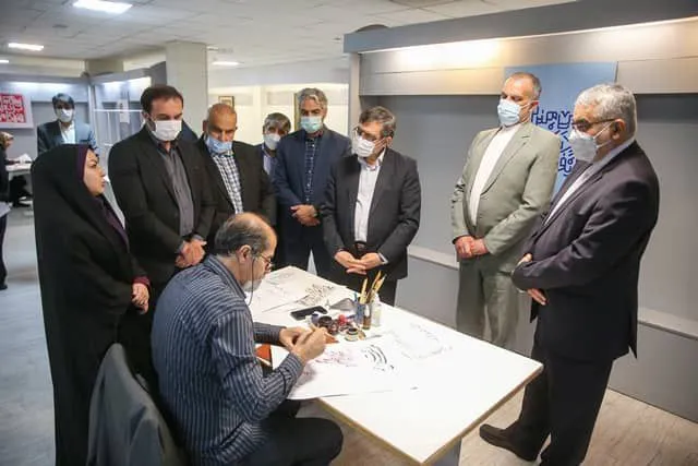 نمایشگاه هنرهای تجسمی با موضوع هنرهای انقلاب و شهید آوینی