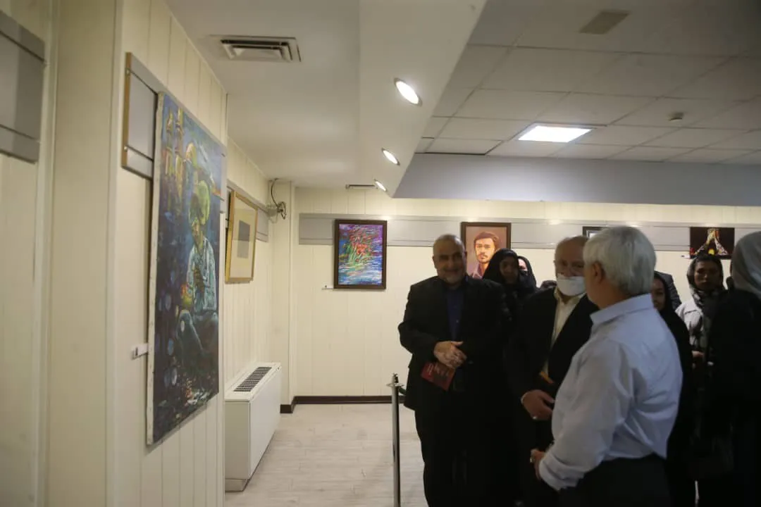 نمایشگاه ایثار در موزه شهدا