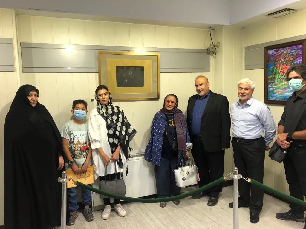 نمایشگاه ایثار در موزه شهدا