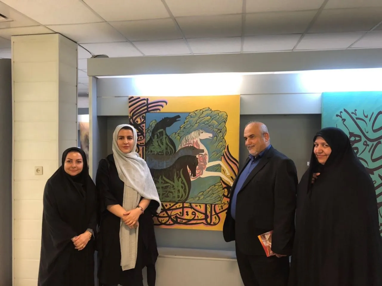 نمایشگاه ایثار در موزه شهدا