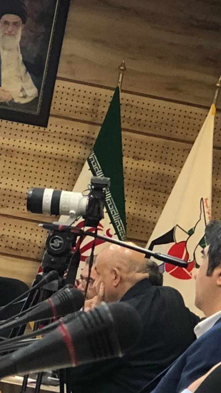 نشست هماندیشی دبیران تشکلهای ایثارگری و مدیرعامل بیمه دی