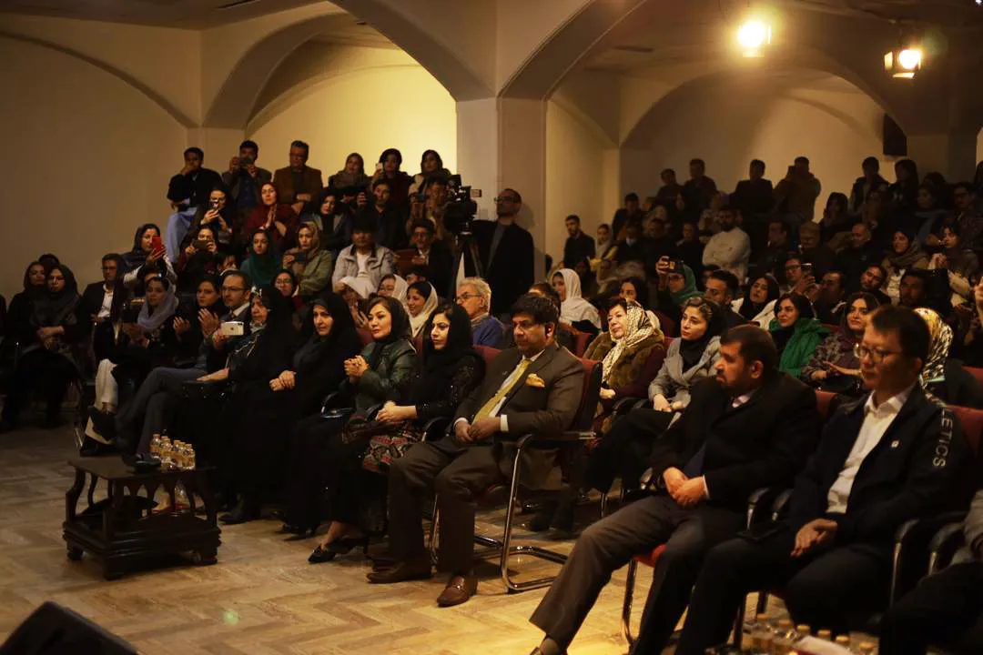 برگزاری نمایشگاه نقاشی و خط «دختران شهمامه» در مؤسسه اکو