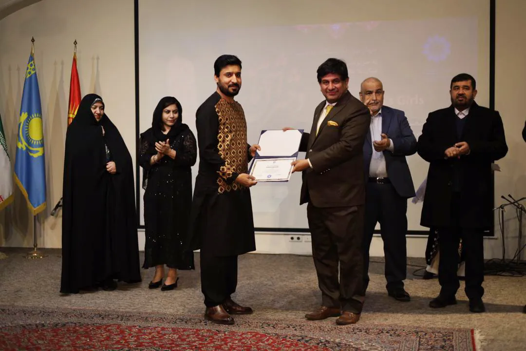 برگزاری نمایشگاه نقاشی و خط «دختران شهمامه» در مؤسسه اکو