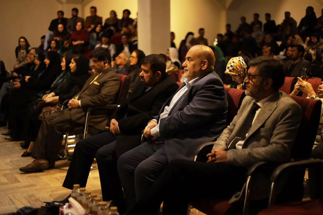 برگزاری نمایشگاه نقاشی و خط «دختران شهمامه» در مؤسسه اکو